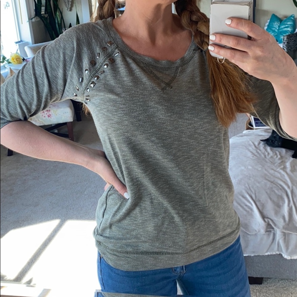 🔴5/$25🔴 MAURICES Top